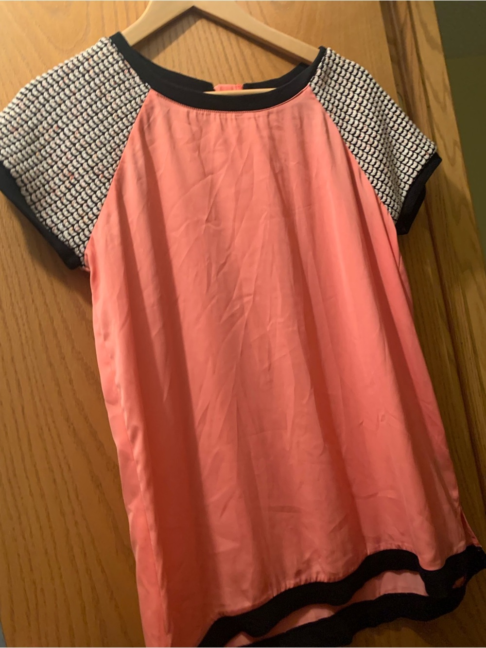 Coral Short Sleeve Raglan Top with Contrast Trim